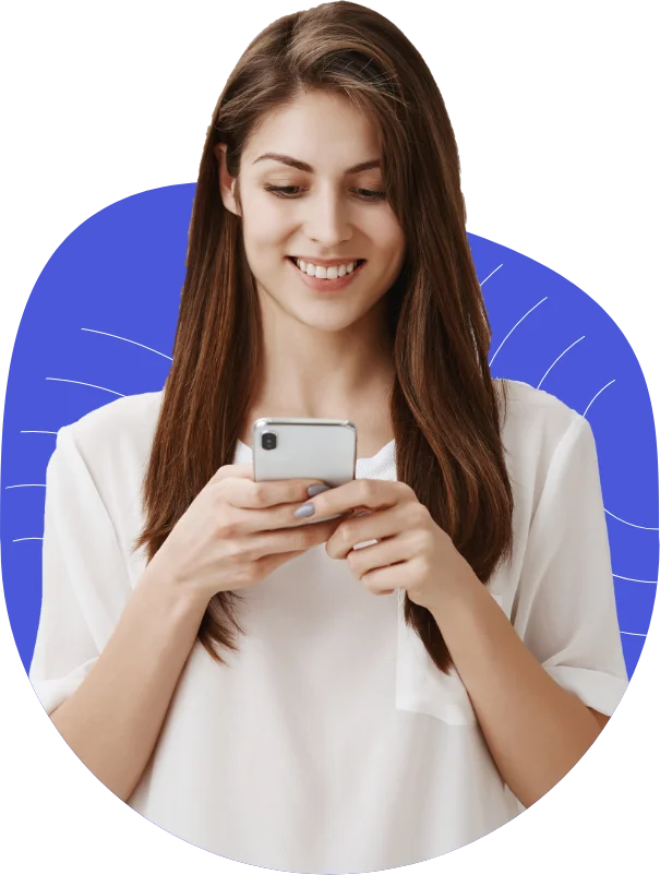 Cliente consultant ses campagnes publicitaires sur son téléphone